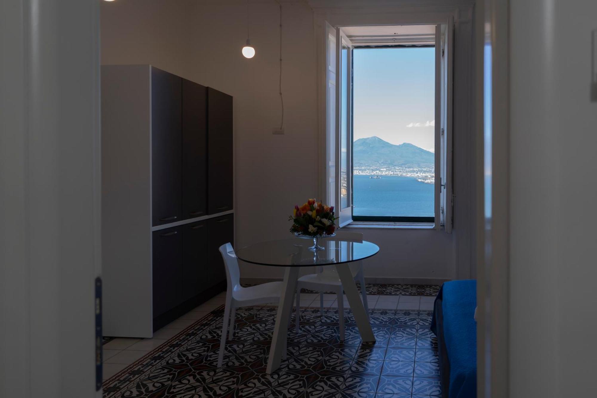 Le Suite Del Castello Castellammare di Stabia Bagian luar foto