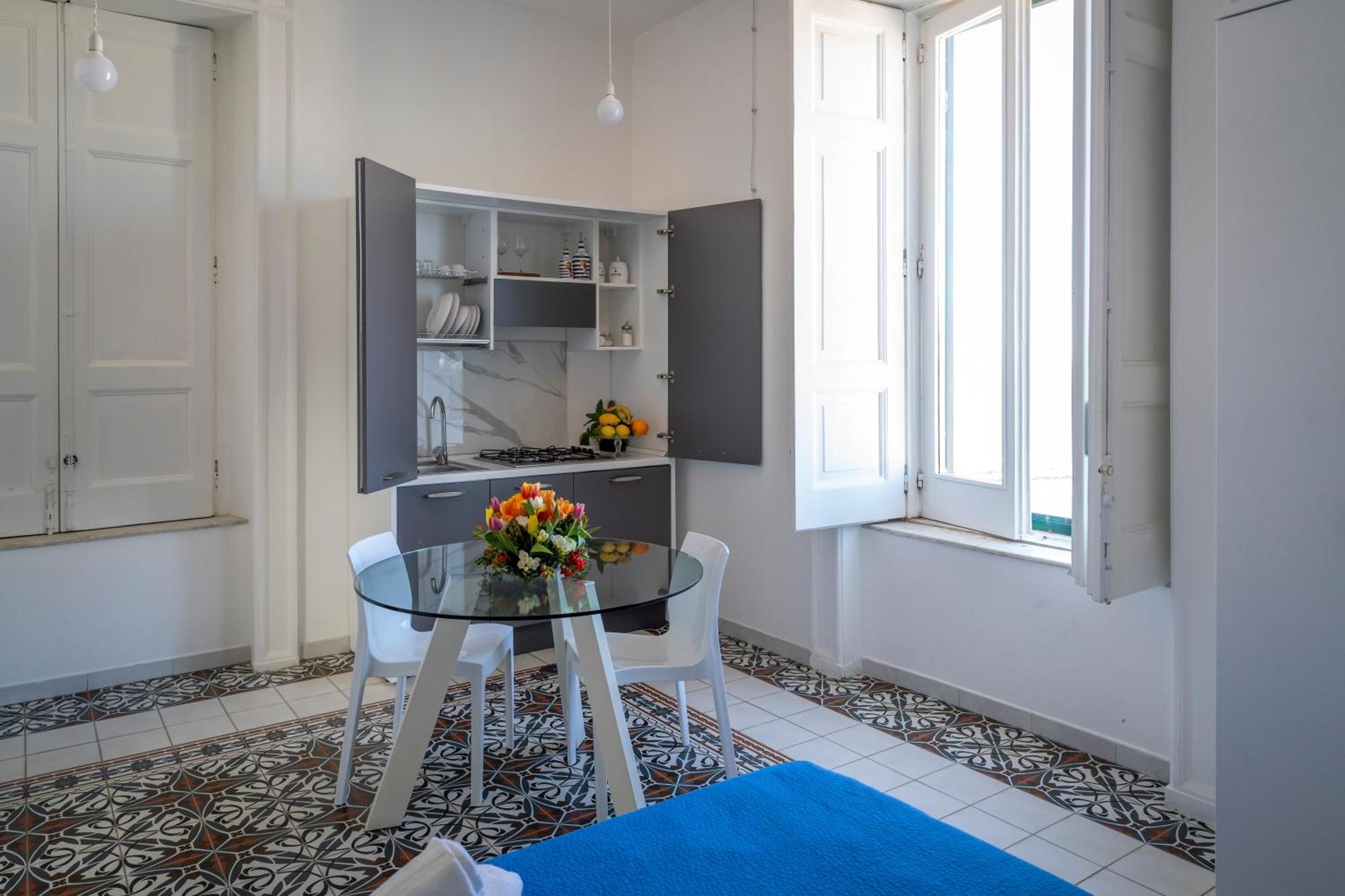 Le Suite Del Castello Castellammare di Stabia Bagian luar foto