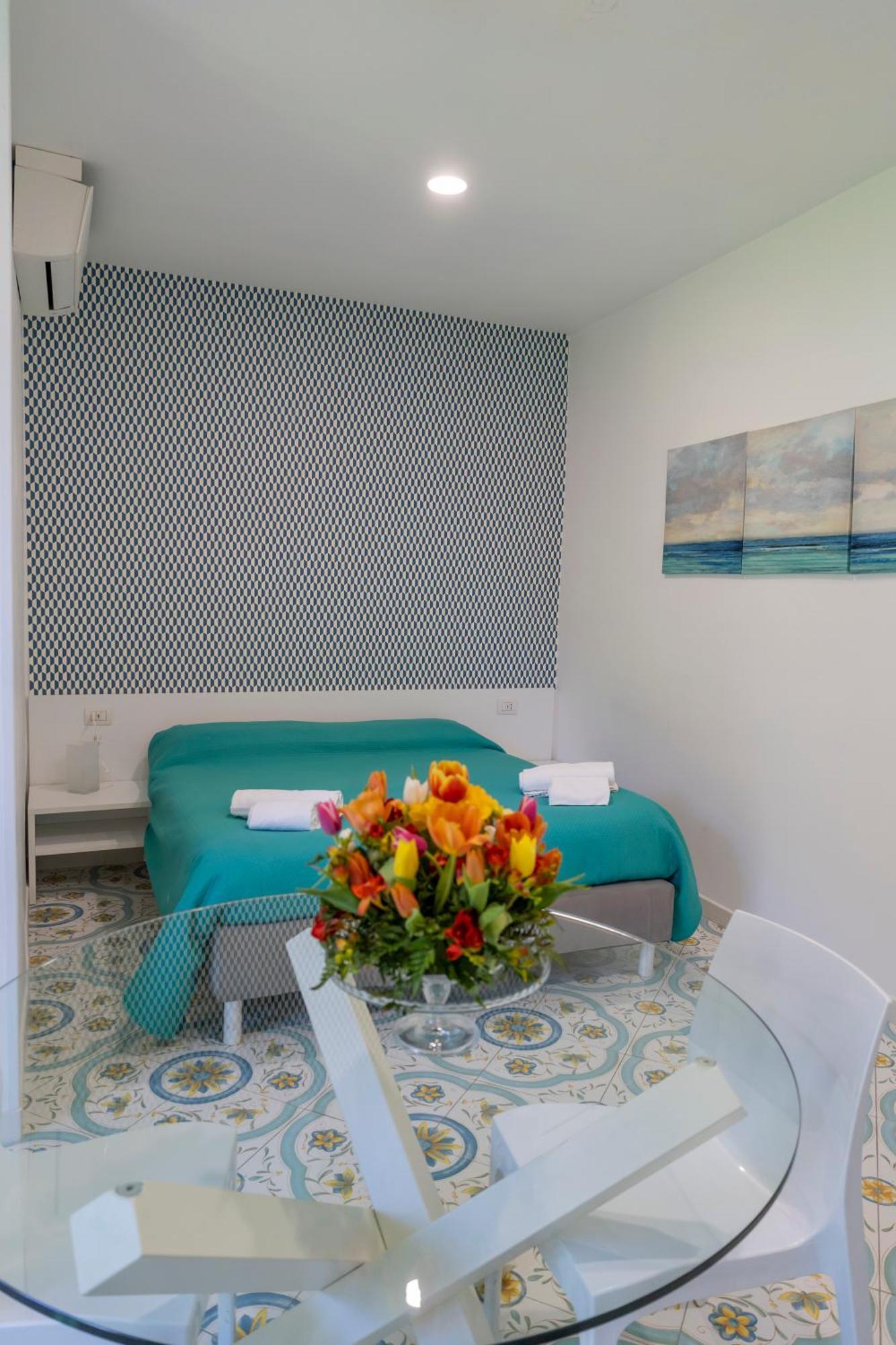 Le Suite Del Castello Castellammare di Stabia Bagian luar foto